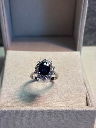 Anello margherita con - , zaffiro